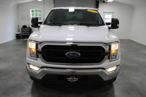 Oxford White 2022 Ford F-150 XLT
