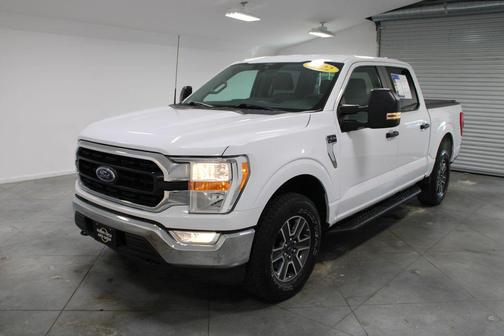 Oxford White 2022 Ford F-150 XLT