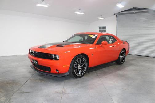 2016 Dodge Challenger R/T Scat Pack
