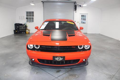 2016 Dodge Challenger R/T Scat Pack