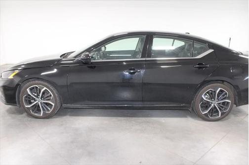 2023 Nissan Altima SR FWD