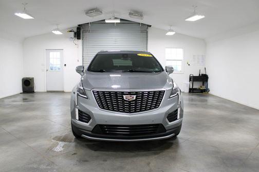 Argent Silver Metallic 2023 Cadillac XT5 Premium Luxury