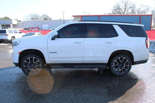 2022 Chevrolet Tahoe 4WD RST