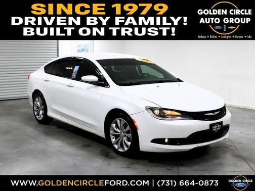 2015 Chrysler 200 S