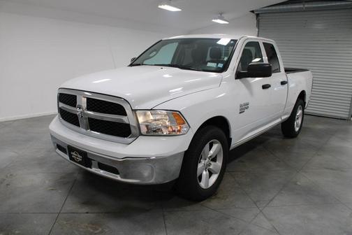 Bright White Clearcoat 2024 RAM 1500 Classic SLT