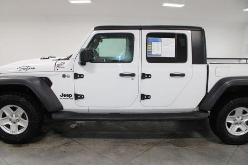 Bright White Clearcoat 2020 Jeep Gladiator Sport S
