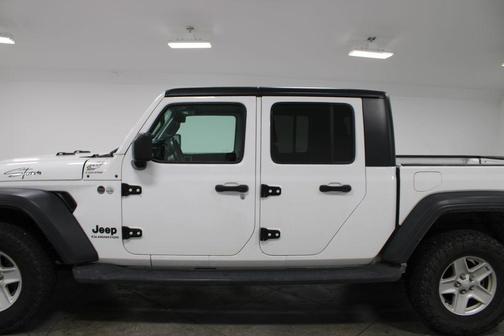 Bright White Clearcoat 2020 Jeep Gladiator Sport S