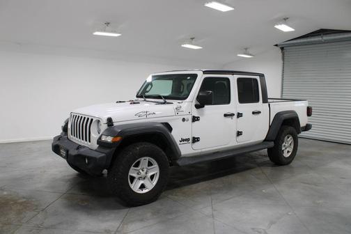 Bright White Clearcoat 2020 Jeep Gladiator Sport S