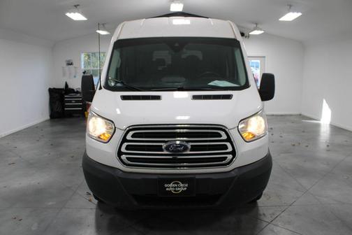 2017 Ford Transit-350 XLT