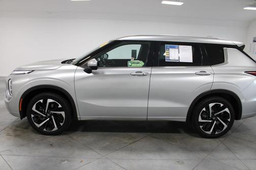 2022 Mitsubishi Outlander SEL 2.5 2WD