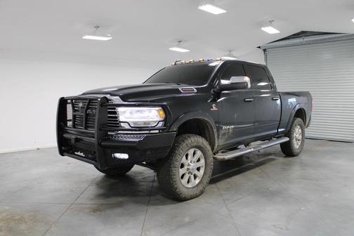 2022 RAM 2500 Laramie Crew Cab 4x4 6'4' Box