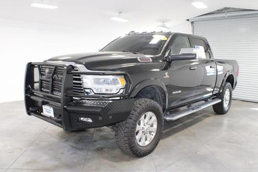 2022 RAM 2500 Laramie Crew Cab 4x4 6'4' Box