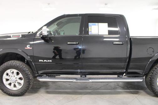 2022 RAM 2500 Laramie Crew Cab 4x4 6'4' Box