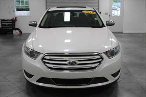 2019 Ford Taurus Limited