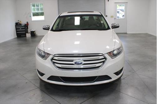 2019 Ford Taurus Limited