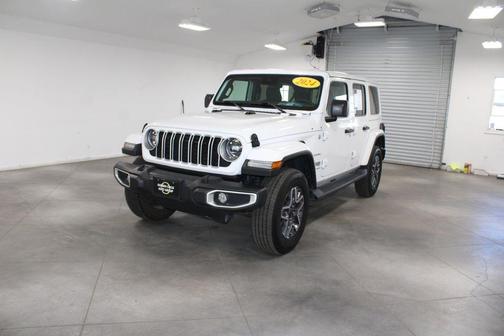 2024 Jeep Wrangler 4-Door Sahara 4x4