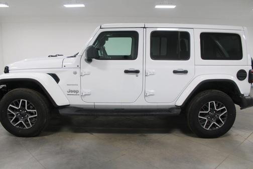 2024 Jeep Wrangler 4-Door Sahara 4x4