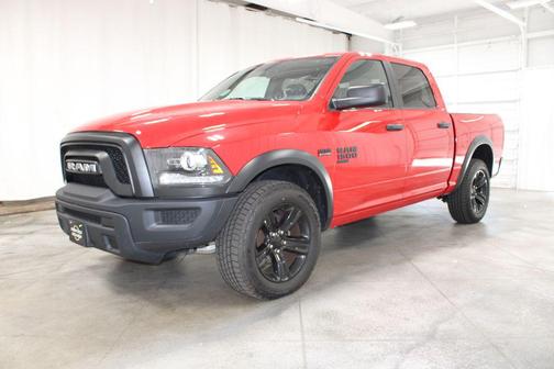 2024 RAM 1500 Classic Warlock Crew Cab 4x4 5'7' Box