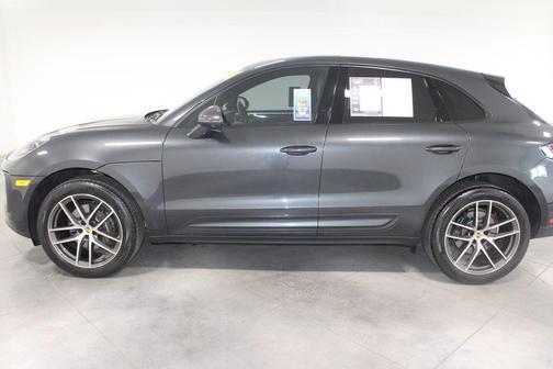 2023 Porsche Macan Base