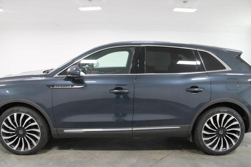 Flight Blue Metallic Clearcoat 2023 Lincoln Nautilus Black Label