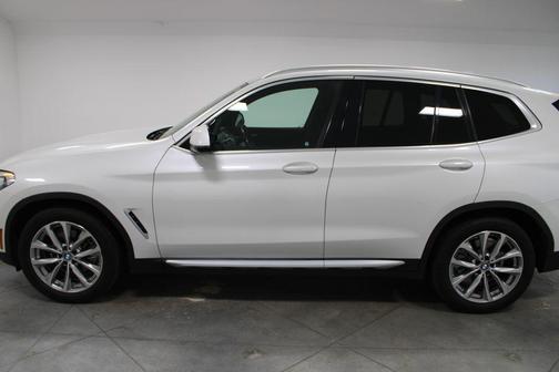 Mineral White Metallic 2019 BMW X3 sDrive30i