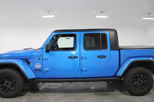 2022 Jeep Gladiator Sport S