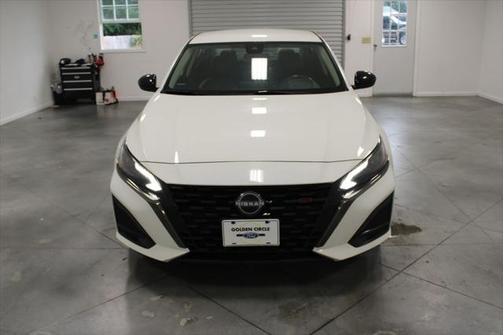 2023 Nissan Altima SR FWD