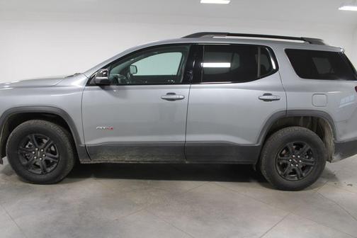 2023 GMC Acadia AWD AT4