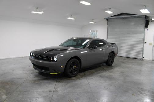 2017 Dodge Challenger SXT