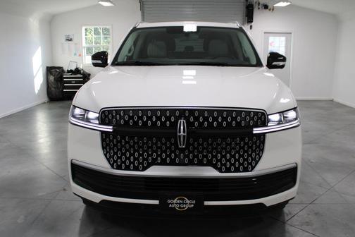 2025 Lincoln Navigator Reserve