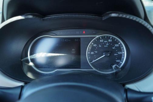 Electric Blue Metallic 2022 Nissan Versa 1.6 SV