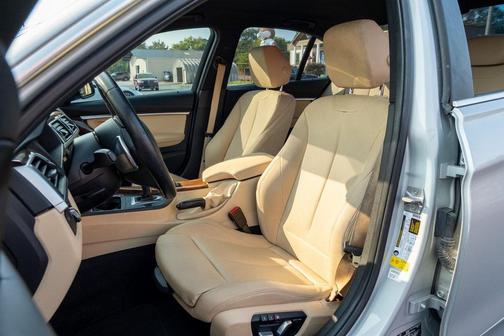 2017 BMW 330 330i