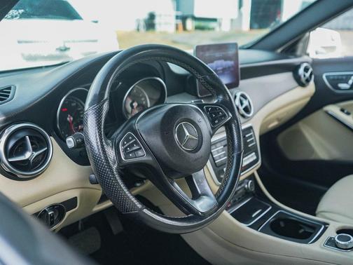 2019 Mercedes-Benz GLA 250 Base