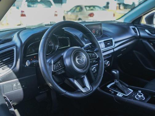 2018 Mazda Mazda3 Grand Touring