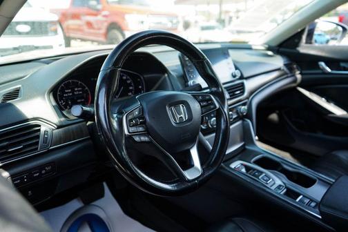 2019 Honda Accord Touring 2.0T