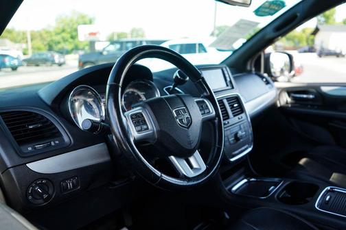 Billet Clearcoat 2019 Dodge Grand Caravan GT