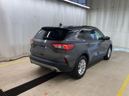 CARBONIZED GRAY 2021 Ford Escape SE