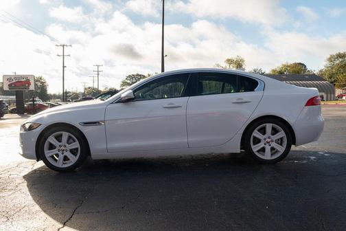 2017 Jaguar XE 25t Premium