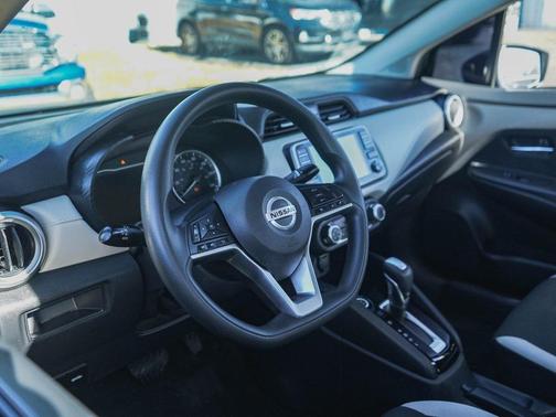 2021 Nissan Versa 1.6 SV