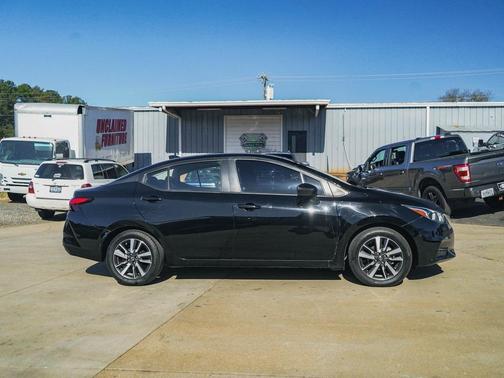2021 Nissan Versa 1.6 SV