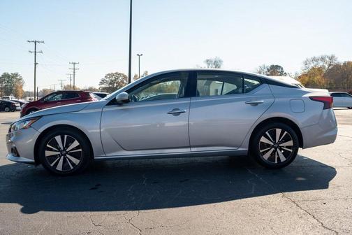 2022 Nissan Altima 2.5 SL