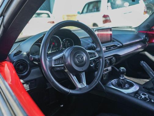 2016 Mazda MX-5 Miata Club