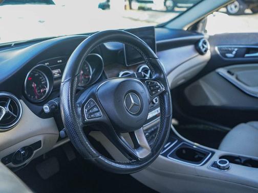 2019 Mercedes-Benz GLA 250 Base