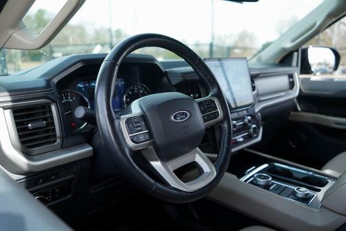 2023 Ford Expedition Max XLT