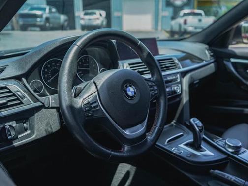 2017 BMW 330 330i