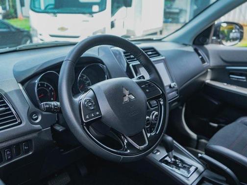 2023 Mitsubishi Outlander Sport 2.0 ES