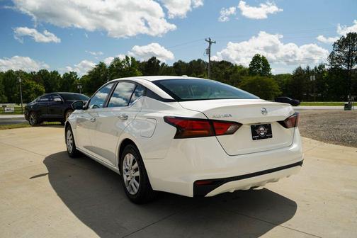 Glacier White 2020 Nissan Altima S FWD