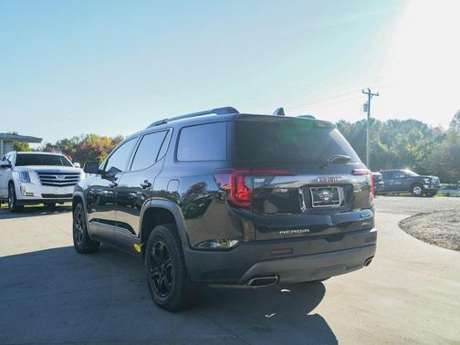 2020 GMC Acadia AWD AT4