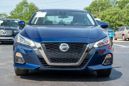 2020 Nissan Altima SR FWD