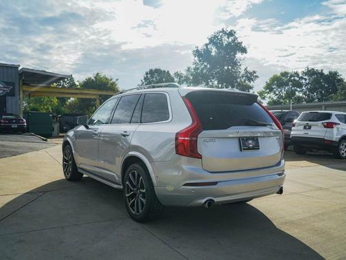 2018 Volvo XC90 T5 Momentum